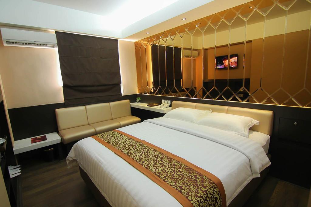 Favor Hotel Makassar City Center By Life Номер фото